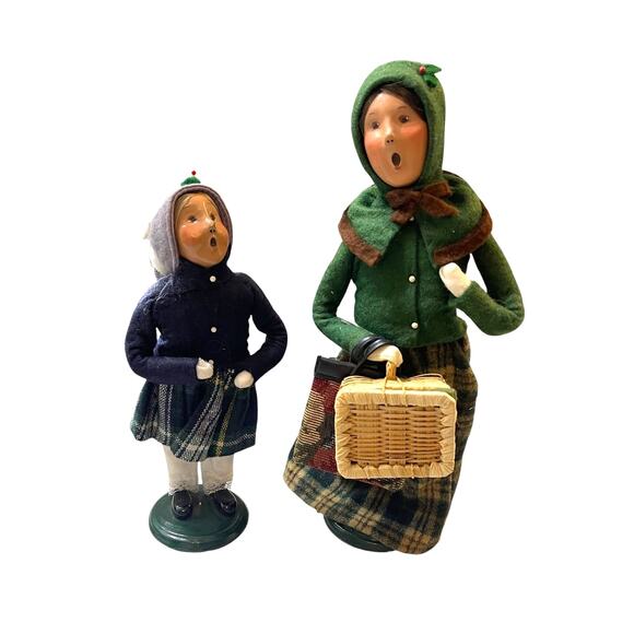 Byers’ Choice Carolers Lot 1997 Girl 1999 Traveler Woman Figures USA Handcrafted - Picture 1 of 6